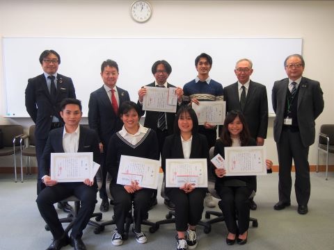 東名自動車学校奨学金プログラムの奨学金授与式の様子１