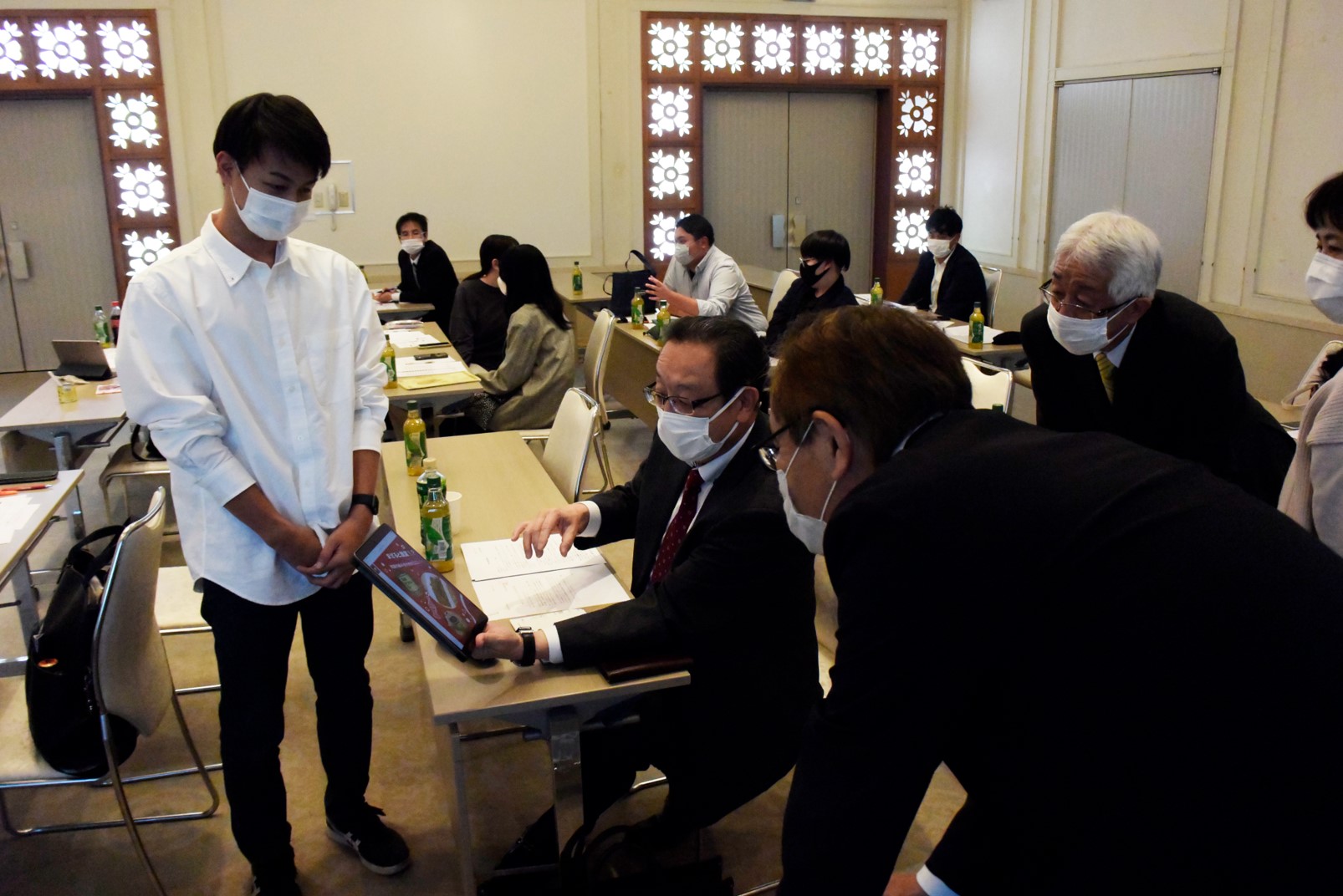 「缶詰自販機販売事業」第4回研究会